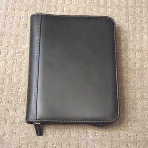 Franklin Covey Black Office Binder